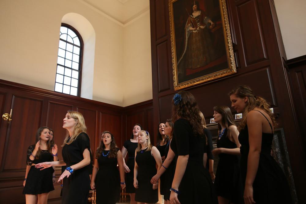 students, indoors, inside, people, arts, music, a cappella, wren, great hall